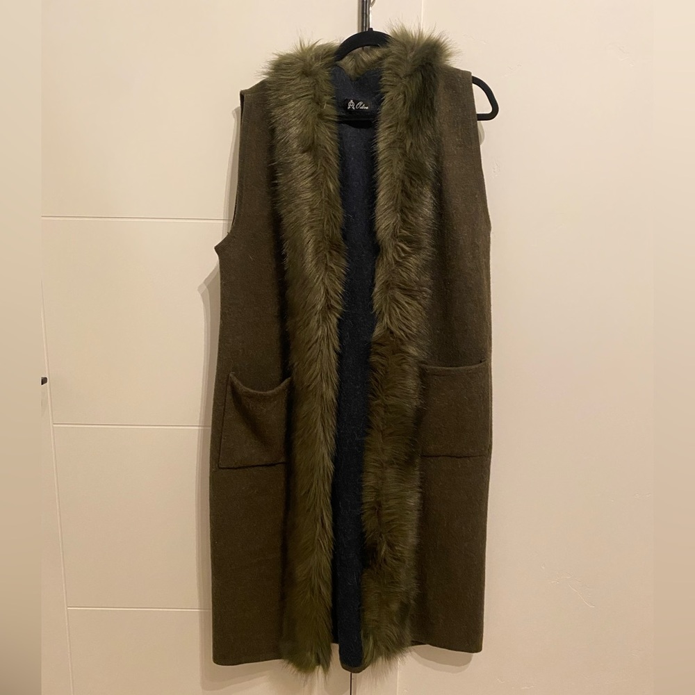 Odiva Faux Fur Vest